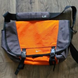 Nike messenger bag
